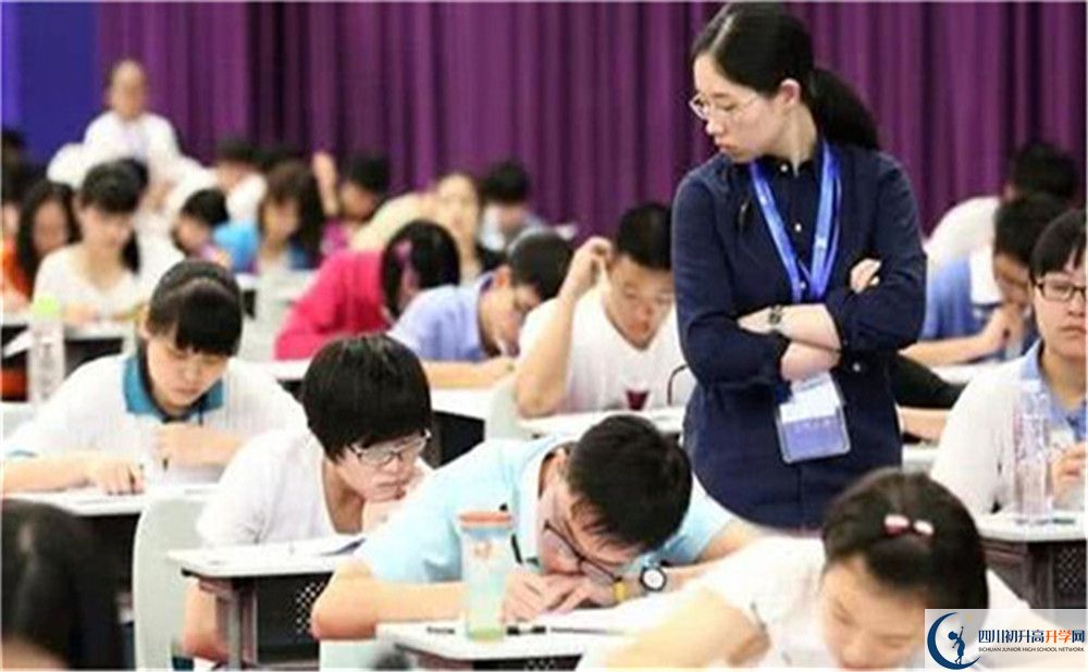 2023年大邑縣考生可以到成都市都江堰萬匯學(xué)校讀高中嗎？