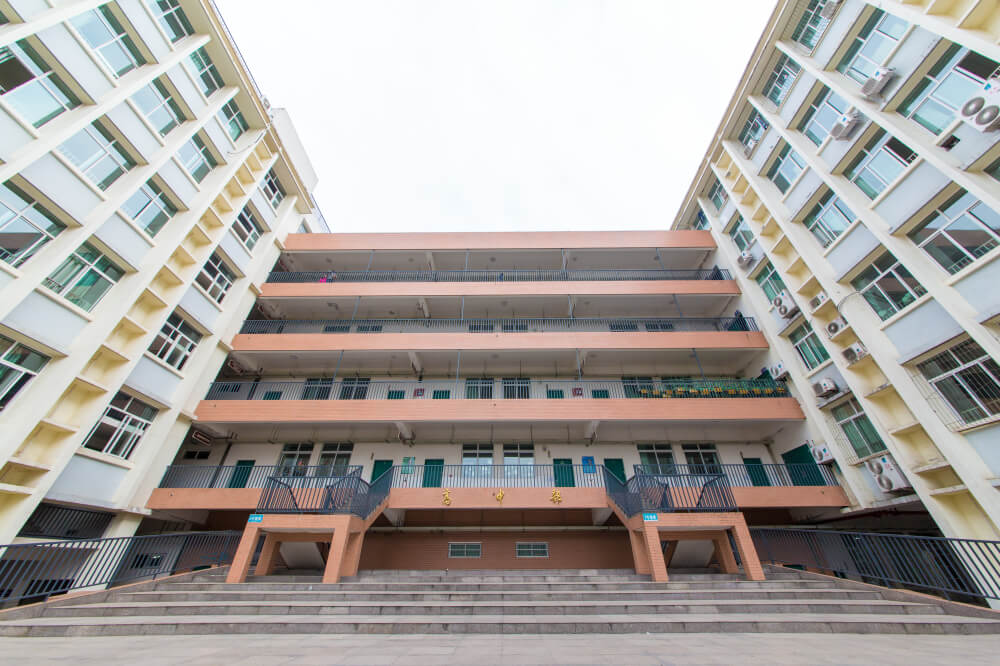 綿陽(yáng)第一中學(xué)校園風(fēng)采