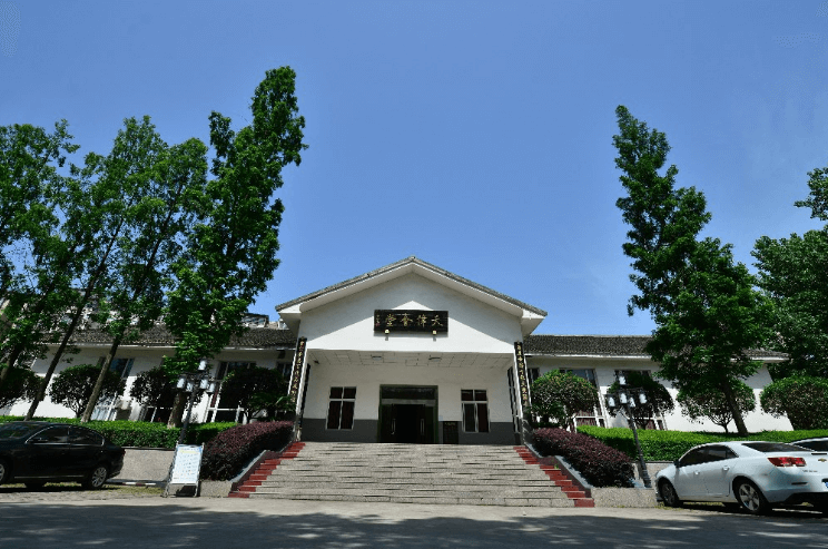 營山中學校園風采
