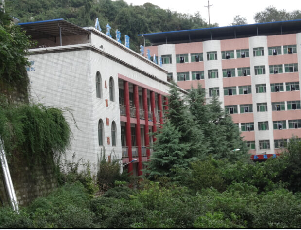 達州新世紀(jì)學(xué)校校園風(fēng)采