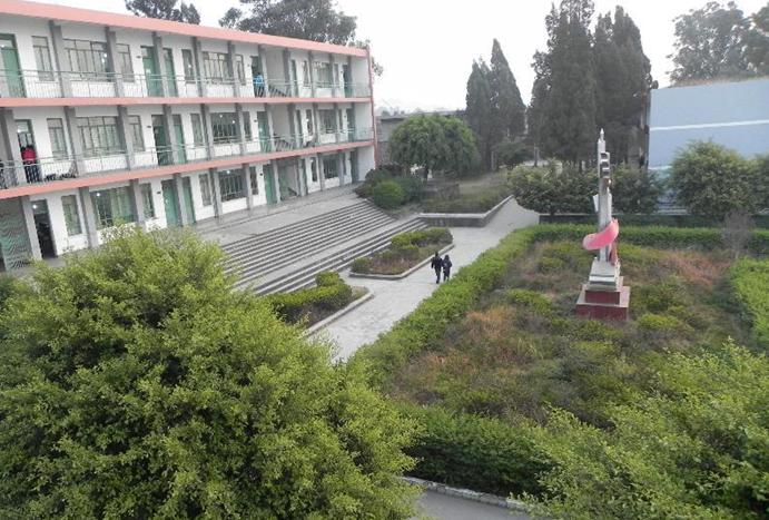 西昌四中學校地址在哪里？