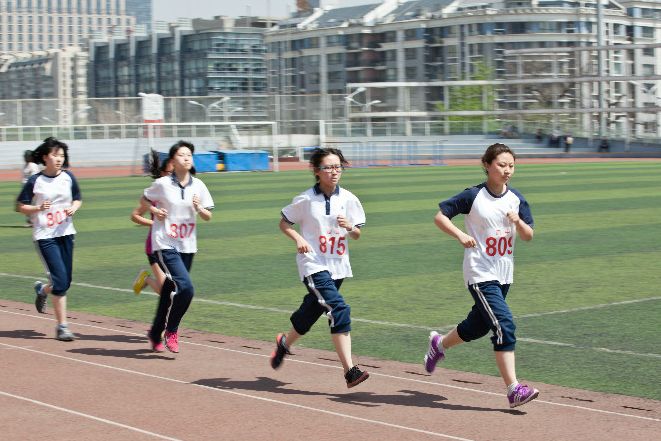 中考體育考試50米短跑多少秒算正常？