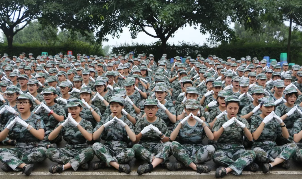 北京師范大學成都實驗學校2019年軍訓