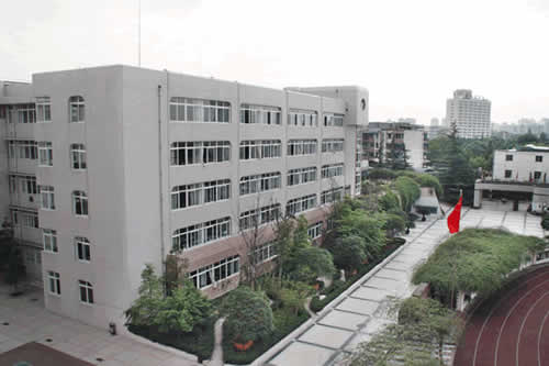 列五中學石公辦還是民辦？