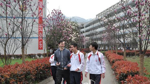 高縣中學(xué)怎么樣、好不好？