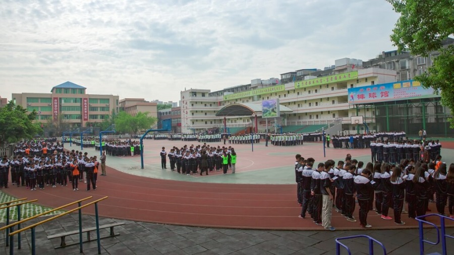 升庵中學(xué)校園環(huán)境怎么樣？