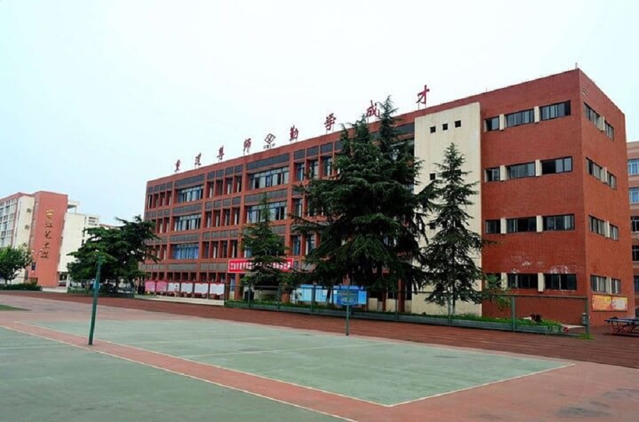 江油一中校園環(huán)境怎么樣？