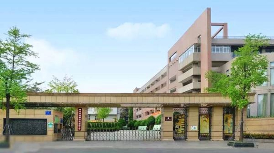 眉山中學(xué)地址在哪里？