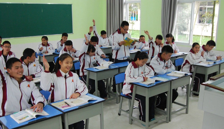 雅安市強項雙語中學校園環(huán)境怎么樣？