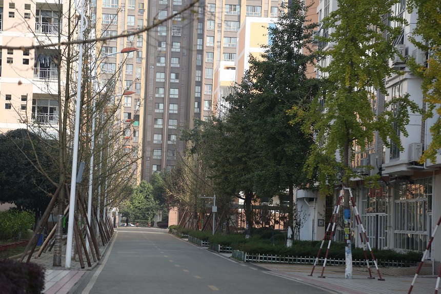 東汽八一中學是什么性質(zhì)的高中？