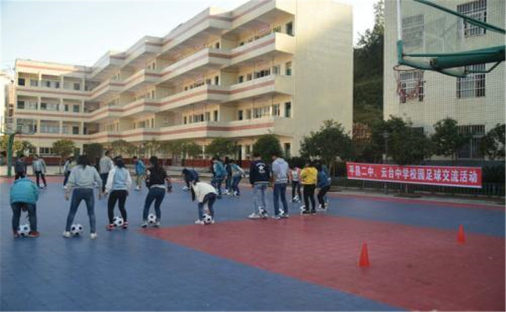 云臺中學(xué)學(xué)校環(huán)境怎么樣？