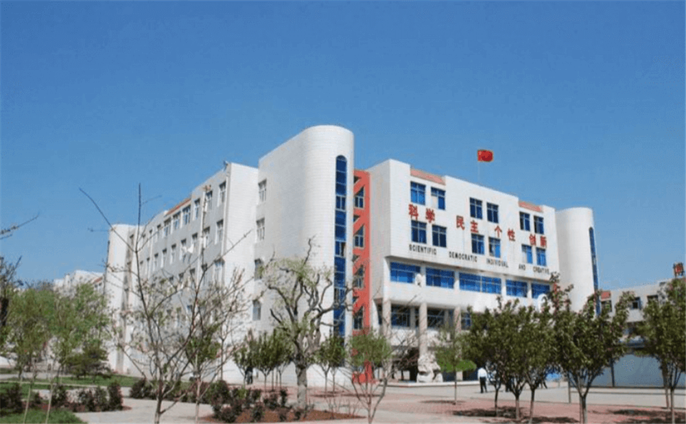 周口中學(xué)學(xué)校環(huán)境怎么樣？