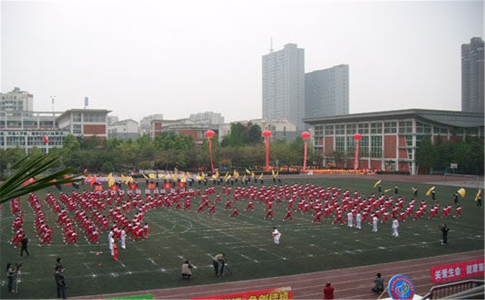 成都文武中學(xué)的高中怎么樣？