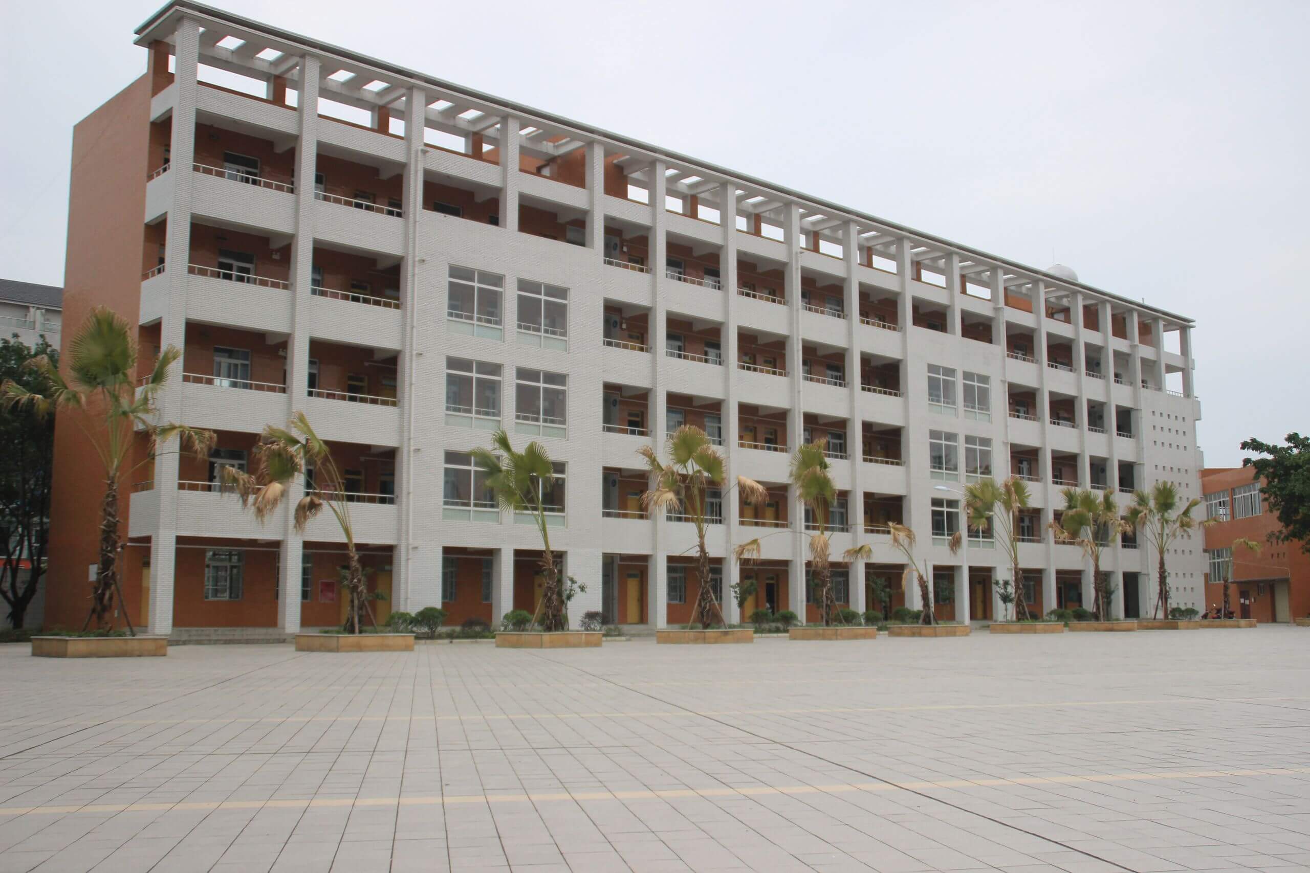金堂實(shí)驗(yàn)中學(xué)的高中怎么樣？