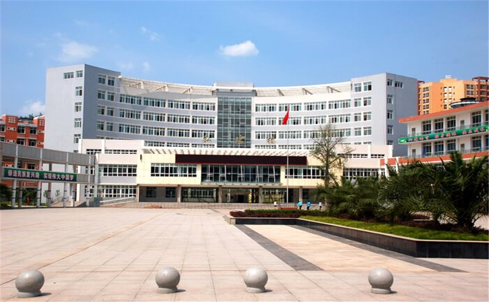 簡陽中學(xué)的高中部錄取分數(shù)是多少？