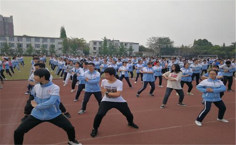 華潤高級(jí)中學(xué)育才的升學(xué)率是多少？