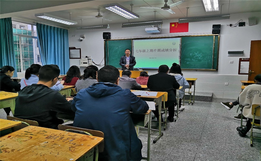 棠湖中學(xué)老師怎么樣？