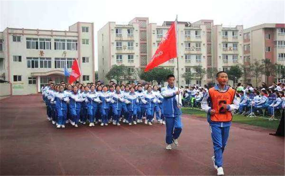 大邑縣實(shí)驗(yàn)中學(xué)的高考升學(xué)率是多少？