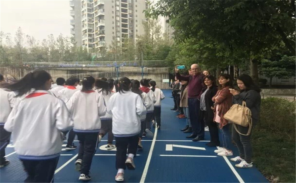 成都市第三中學(xué)本科升學(xué)率是多少？
