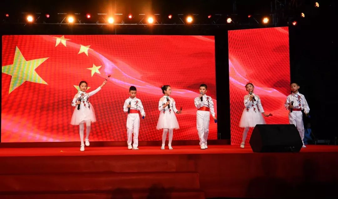 成都七中八一學(xué)校的錄取分?jǐn)?shù)線(xiàn)是多少？
