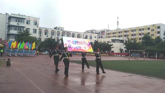 西南交通大學附屬中學高中一年的學費是多少？