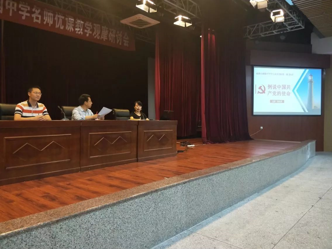 通錦中學(xué)高中一年的學(xué)費(fèi)是多少？
