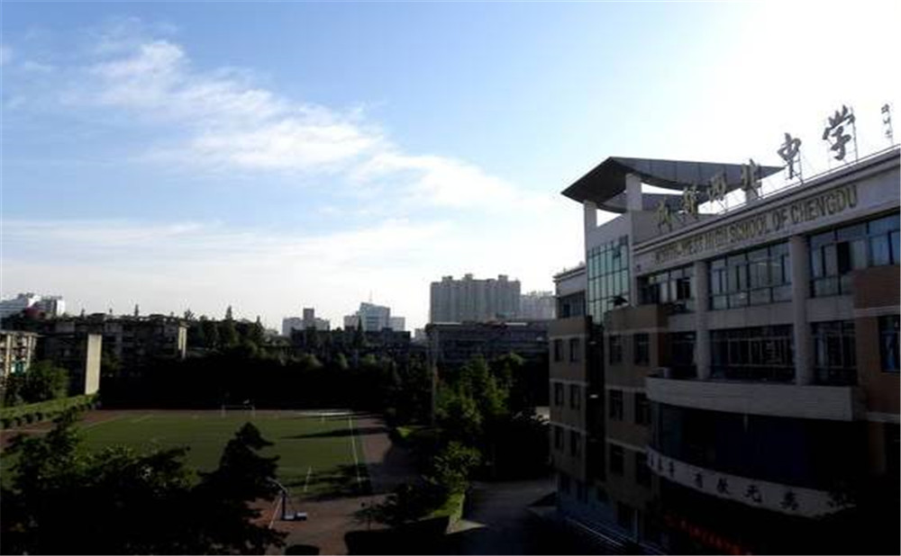 成都市西北中學(xué)的本科升學(xué)率高不高？