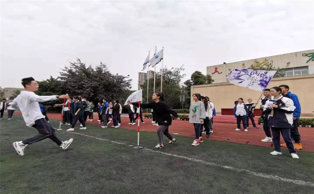 成都玉林中學(xué)錄取分?jǐn)?shù)是多少？