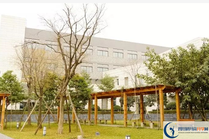 石室天府中學高中本部的錄取分數(shù)是多少？