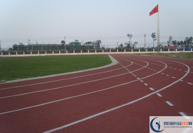 四川師范大學(xué)附屬第三實(shí)驗(yàn)中學(xué)這所學(xué)校怎么樣？