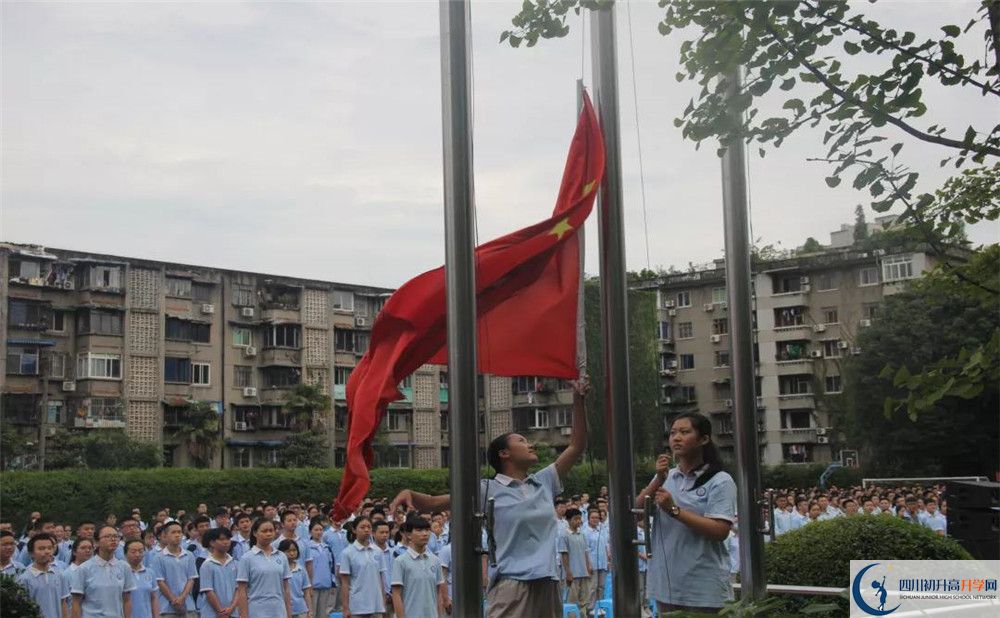 成都市西北中學(xué)住宿條件怎么樣？