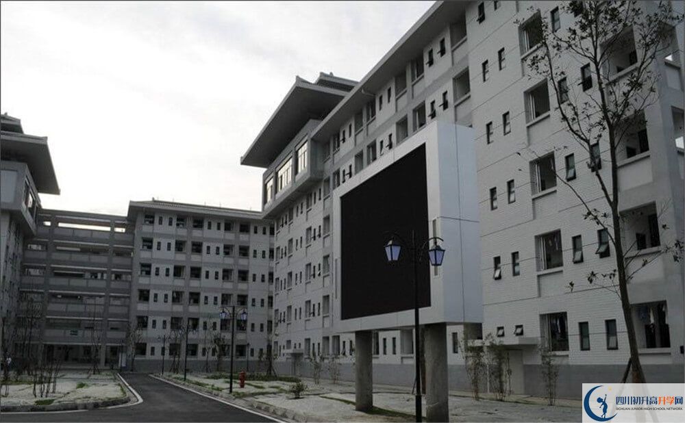 成都石室中學(xué)北湖校區(qū)2020年考上清華北大的人數(shù)有多少？