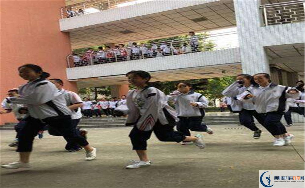 成都樹德中學(xué)光華校區(qū)地址怎么走？