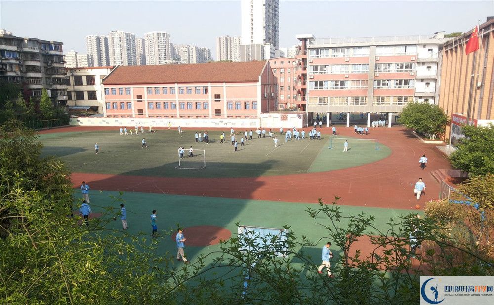 通錦中學(xué)的地址怎么走？