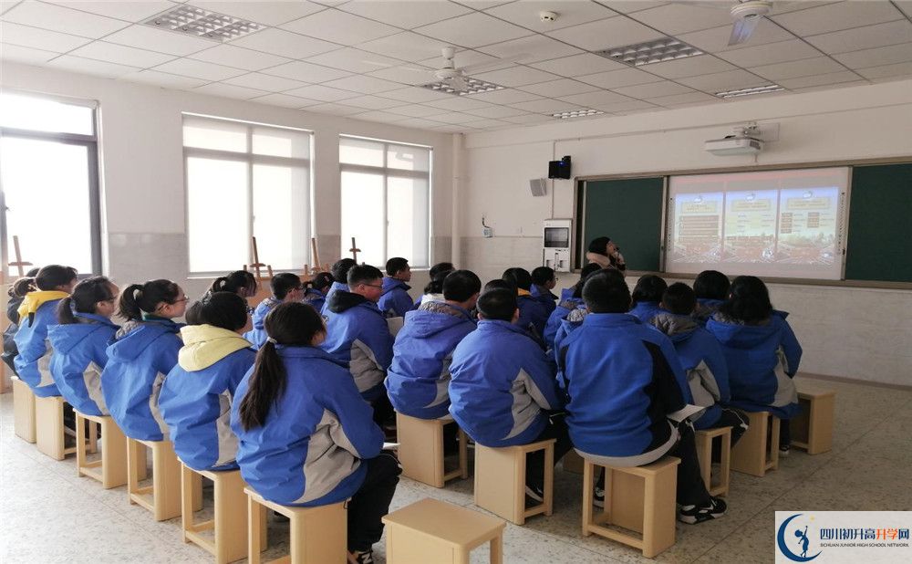 成都市第四十九中學(xué)初升高難不難？