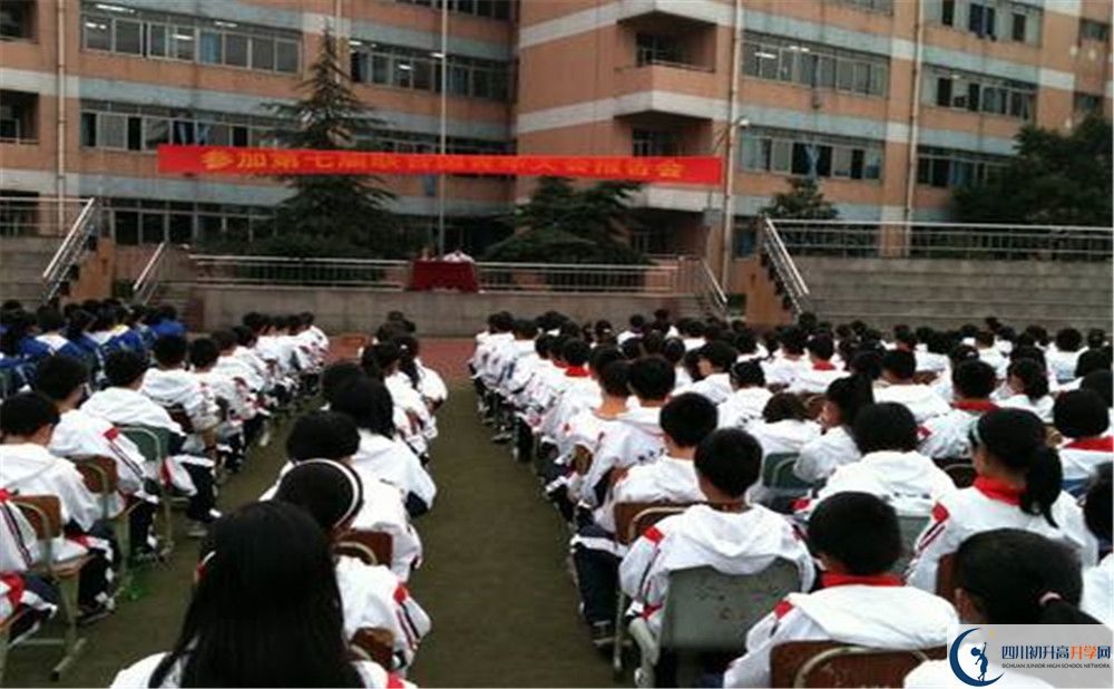 成都實(shí)驗(yàn)中學(xué)招生考試科目是什么？