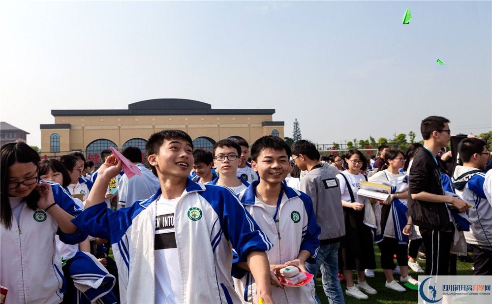 棠湖中學(xué)2020年保送清華北大的人數(shù)有多少？