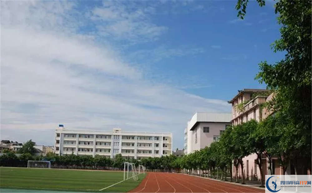 邛崍二中是重點中學(xué)嗎？