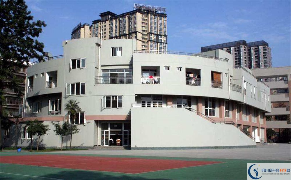 成都市鹽道街中學(xué)高中分班考試難嗎？