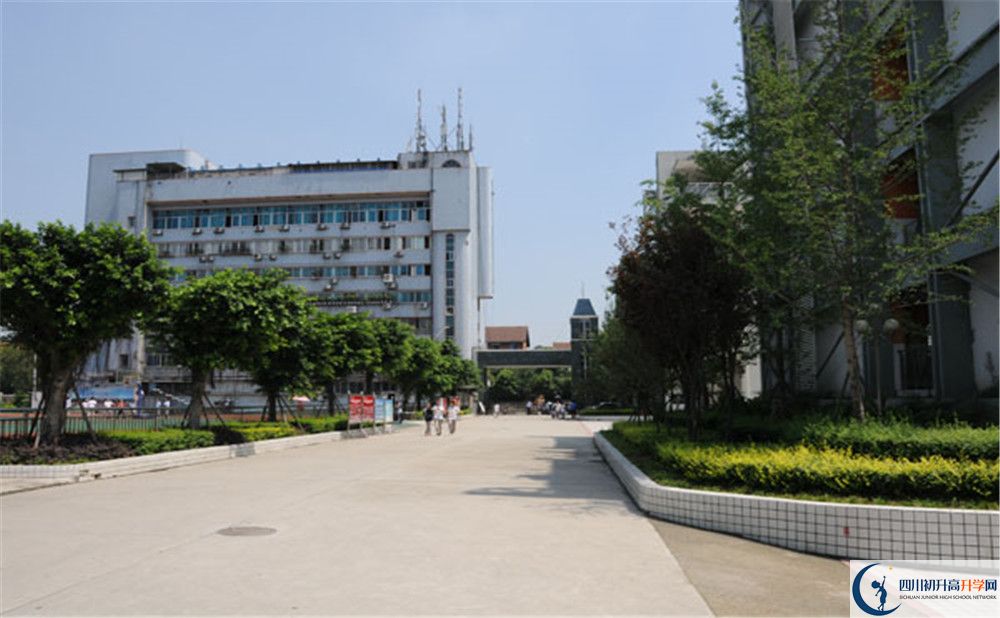 成都鐵路中學面向全國招生嗎？