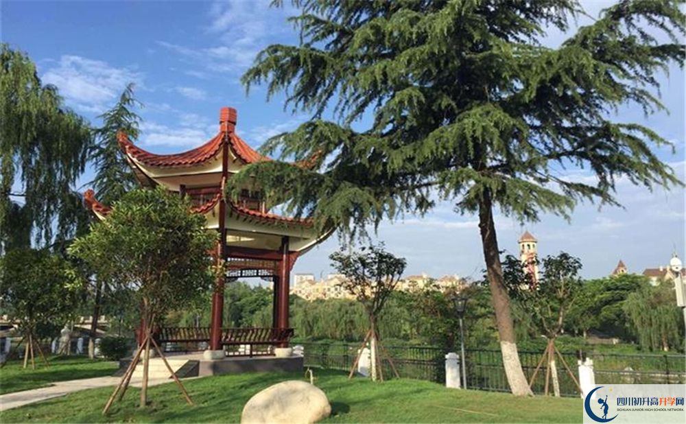 三原外國語學(xué)校平行班中考重點率是多少？