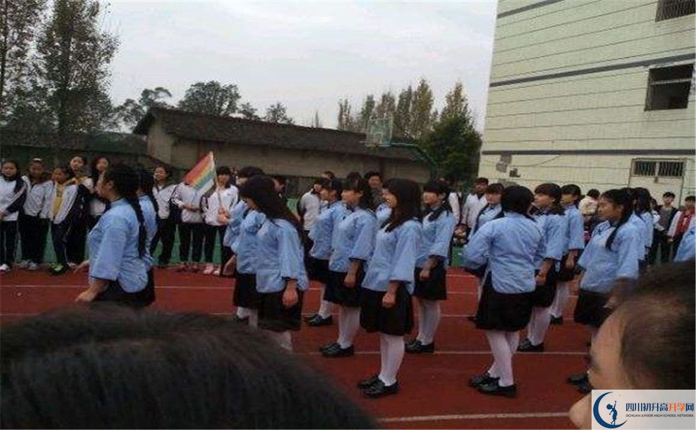 高板中學平行班中考重點率高嗎？