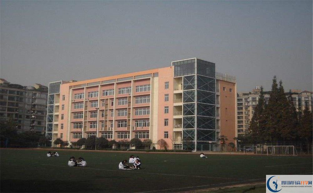 成都十八中2020年高考人數(shù)是多少？