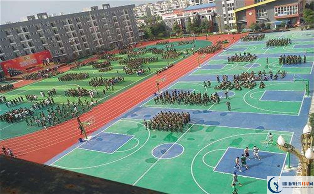 成都鐵路中學(xué)2020年高考人數(shù)是多少？