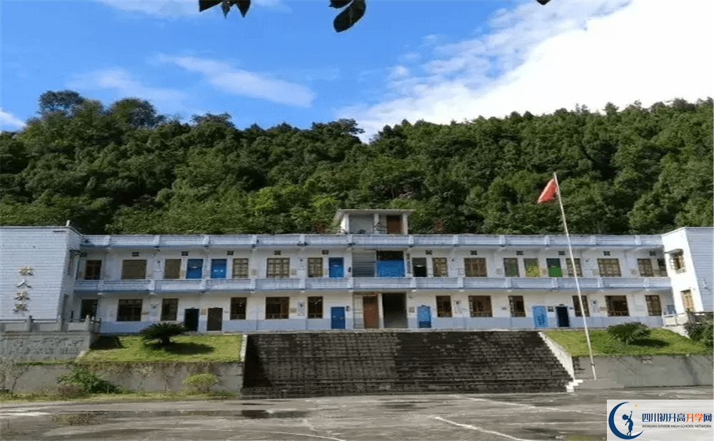 閬中市二龍中學(xué)高三診斷考試時(shí)間怎么安排？