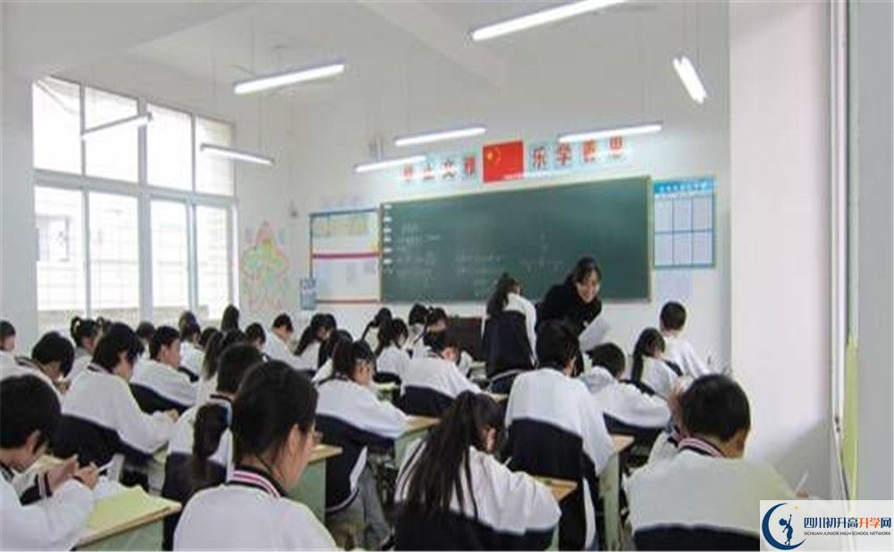 2020年鼎山中學初升高考試時間是否有調(diào)整？